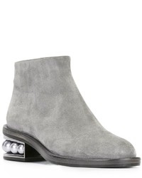 Серые замшевые ботильоны от Nicholas Kirkwood