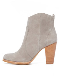 Серые замшевые ботильоны от Joie