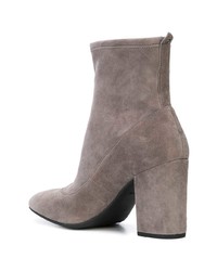 Серые замшевые ботильоны от Coach