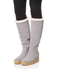 Женские серые замшевые ботинки от Salvatore Ferragamo