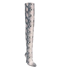Серые замшевые ботфорты со змеиным рисунком от Stuart Weitzman