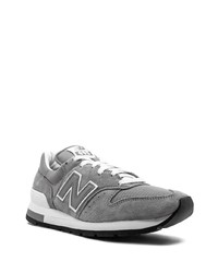 Мужские серые замшевые кроссовки от New Balance