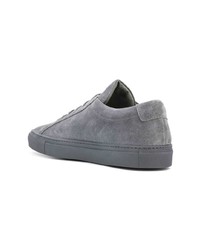 Мужские серые замшевые низкие кеды от Common Projects