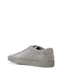 Мужские серые замшевые низкие кеды от Common Projects