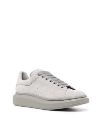 Мужские серые замшевые низкие кеды от Alexander McQueen