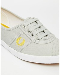 Женские серые кеды из плотной ткани от Fred Perry