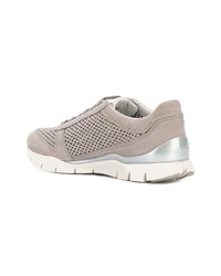 Женские серые кожаные низкие кеды от Geox