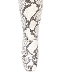 Серые кожаные сапоги со змеиным рисунком от Rochas