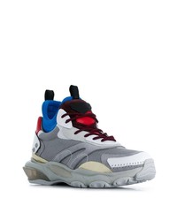 Мужские серые кроссовки от Valentino Garavani