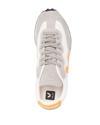 Мужские серые кроссовки от Veja