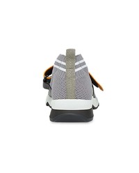 Женские серые кроссовки от Fendi