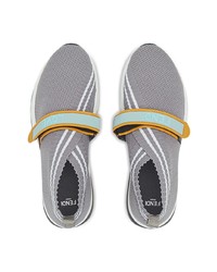 Женские серые кроссовки от Fendi