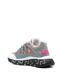 Мужские серые кроссовки от Versace