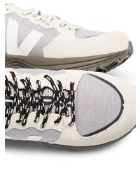 Мужские серые кроссовки от Veja