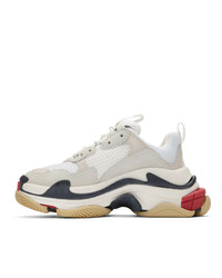 Женские серые кроссовки от Balenciaga