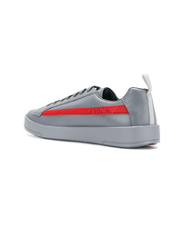 Мужские серые низкие кеды от Prada