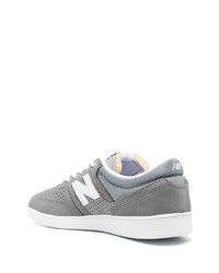 Мужские серые низкие кеды от New Balance