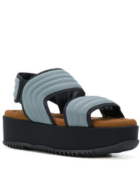 Серые сандалии на плоской подошве от Marni