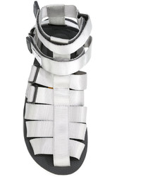 Мужские серые сандалии от Suicoke