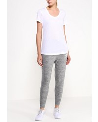 Женские серые спортивные штаны от Nike