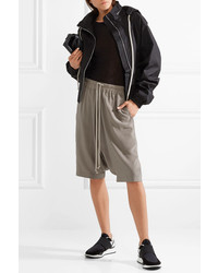 Женские серые шелковые шорты-бермуды от Rick Owens