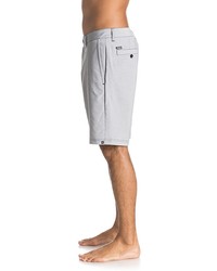 Мужские серые шорты от Quiksilver