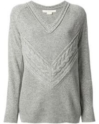 Женский серый вязаный свитер