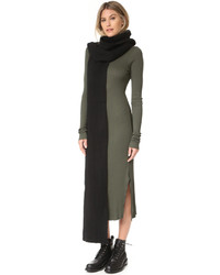 Женский серый вязаный шарф от Acne Studios