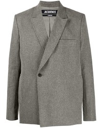 Мужской серый двубортный пиджак от Jacquemus