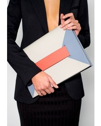 Серый кожаный клатч от Fetiche