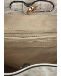 Женский серый кожаный рюкзак от Chantal