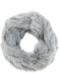 Женский серый меховой шарф от Yves Salomon
