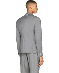 Мужской серый пиджак от Moncler