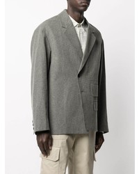 Мужской серый пиджак от Jacquemus
