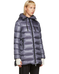 Женский серый пуховик от Moncler