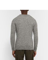 Мужской серый пушистый вязаный свитер с круглым вырезом от Ami