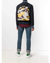 Мужской серый рюкзак с камуфляжным принтом от Valentino