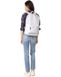 Женский серый рюкзак от Herschel