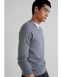 Мужской серый свитер с v-образным вырезом от Mango Man