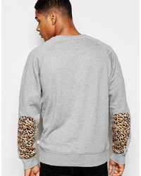 Мужской серый свитер с круглым вырезом с леопардовым принтом от adidas