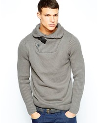 Серый свитер с отложным воротником