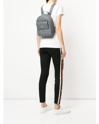 Женский серый стеганый рюкзак от Love Moschino