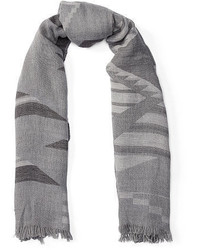 Серый хлопковый шарф с геометрическим рисунком