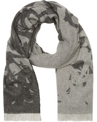 Мужской серый шарф от McQ