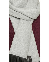 Женский серый шарф от Mackage