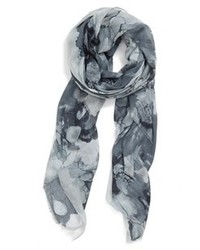 Серый шелковый шарф с цветочным принтом