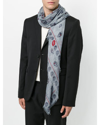 Мужской серый шелковый шарф от Alexander McQueen