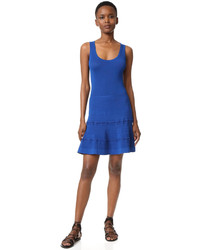 Синее вязаное платье от Carven