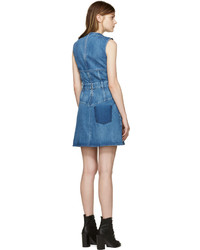 Синее джинсовое платье от Alexander McQueen