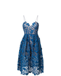 Синее кружевное платье-миди от Self-Portrait
